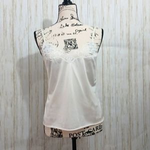 Size 32/S Vanity Fair Cami